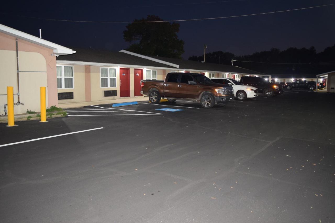 White Oaks Motel Pennsville/Carneys Point المظهر الخارجي الصورة